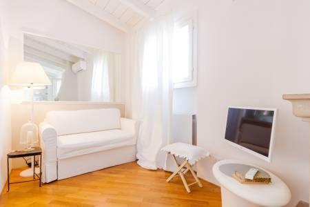 Di Punto In Bianco Home Верона Екстериор снимка