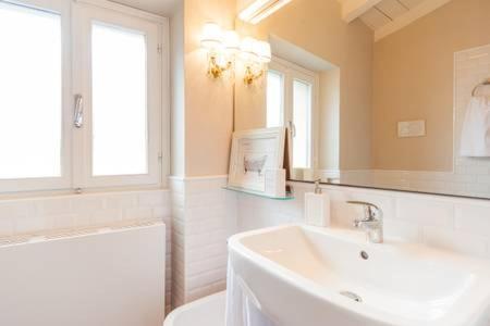 Di Punto In Bianco Home Верона Екстериор снимка