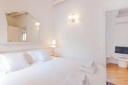 Di Punto In Bianco Home Верона Екстериор снимка